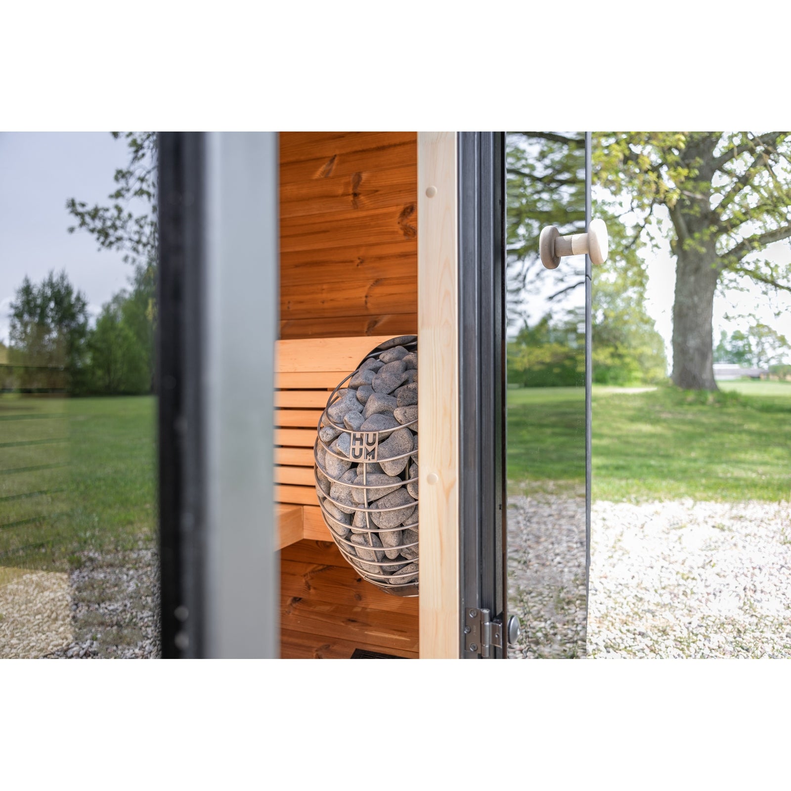 Leil Black Cube Classic 4-Person Outdoor Sauna - Image 14