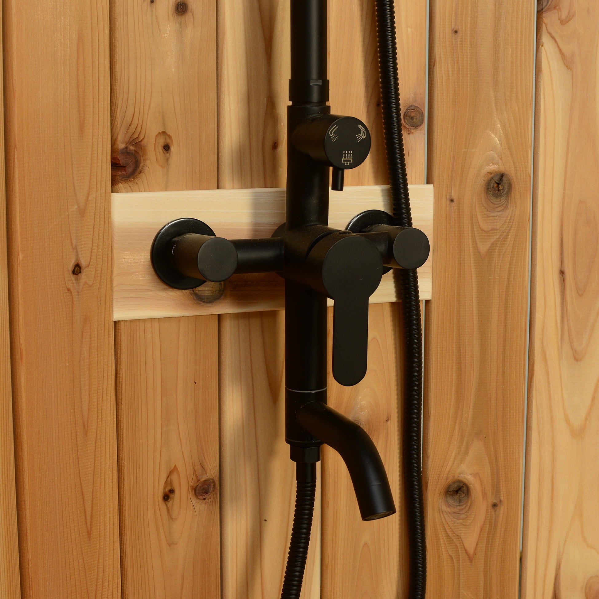 Rinse Crescent Floor Shower Onyx With Floor - Image 2