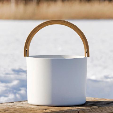 Kolo Sauna Bucket with Curved Handle, Aluminum/Bamboo, 1.5 Gal - Image 5